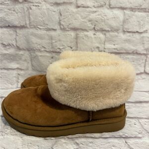 UGG CLASSIC MINI FLUFF CHESTNUT WATER RESISTANT BOOTS US 9